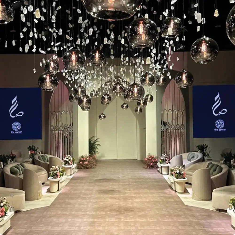 Image gallery marquee